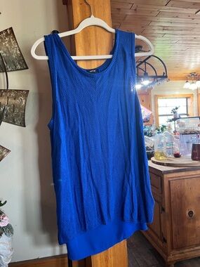 Apt. 9 Royal Blue Textured Sleeveless Tank with Layered Hem